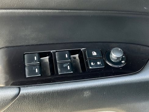 Used 2019 MAZDA CX-5 Touring image 16