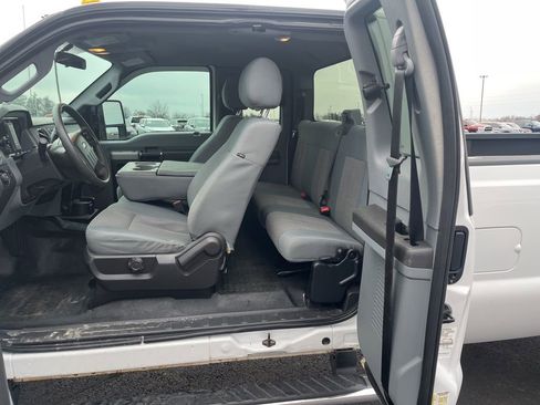 Used 2016 Ford F350 XLT image 9