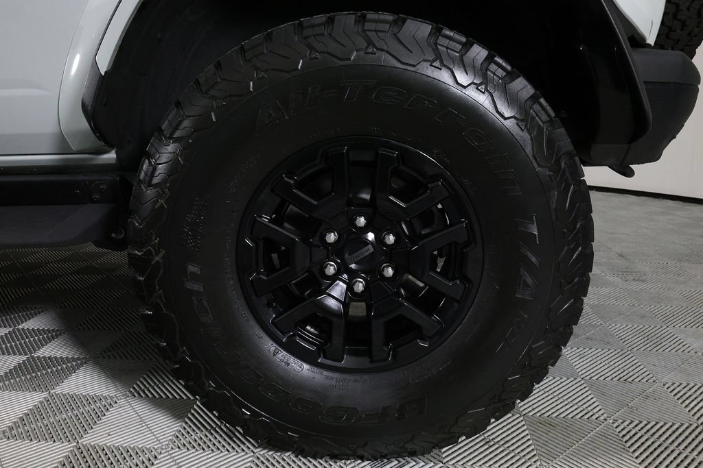 Used 2024 Ford Bronco Raptor w/ Interior Carbon Fiber Pack 6 AWD/4WD image 40