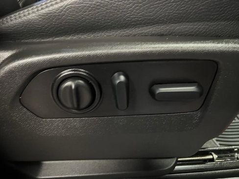 Used 2022 GMC Sierra 3500 Denali image 27