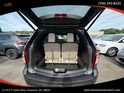 Used 2015 Ford Explorer XLT w/ Equipment Group 202A FWD image 13