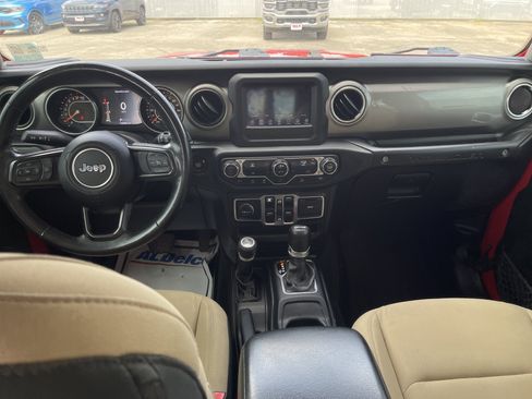 Used 2018 Jeep Wrangler Unlimited Sport S AWD/4WD image 15