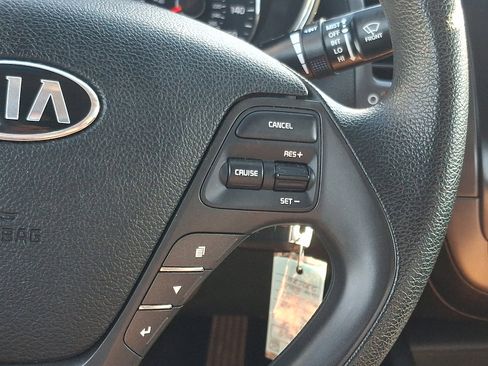 Certified 2018 Kia Forte LX w/ LX Rear Camera Package image 21