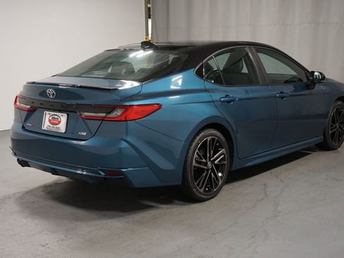Used 2025 Toyota Camry XSE image 8