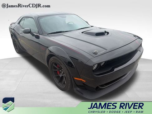 Used 2023 Dodge Challenger R/T Scat Pack RWD image 9