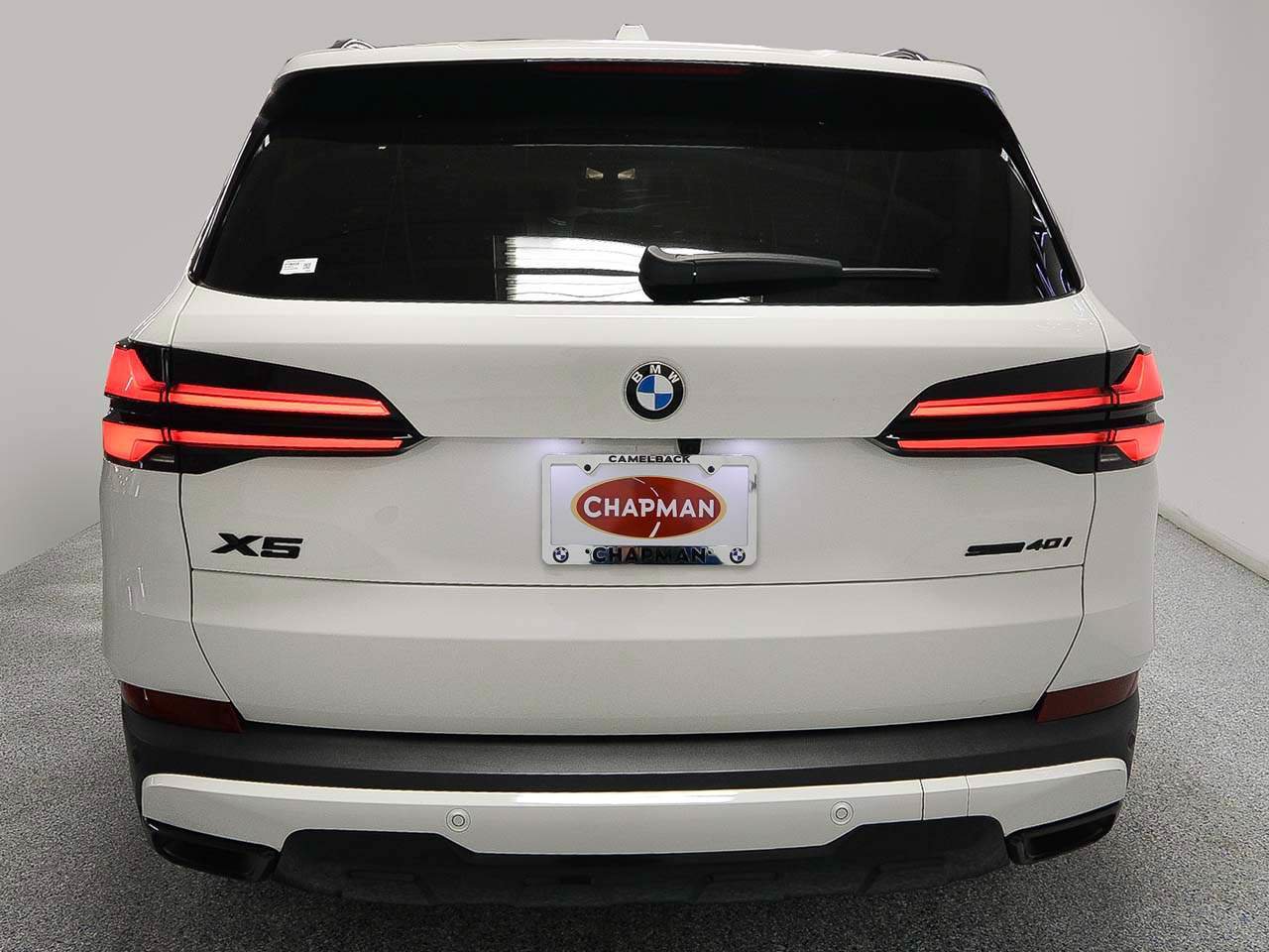 Used 2024 BMW X5 sDrive40i w/ Parking Assistance Package RWD image 4