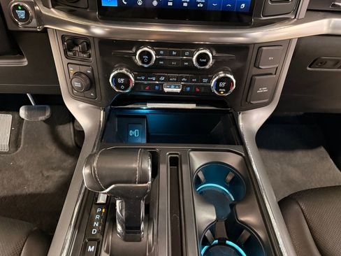 Used 2021 Ford F150 Lariat w/ Trailer Tow Package image 20