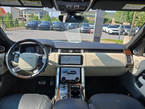 Used 2021 Land Rover Range Rover P525 Westminster Edition LWB AWD/4WD image 16