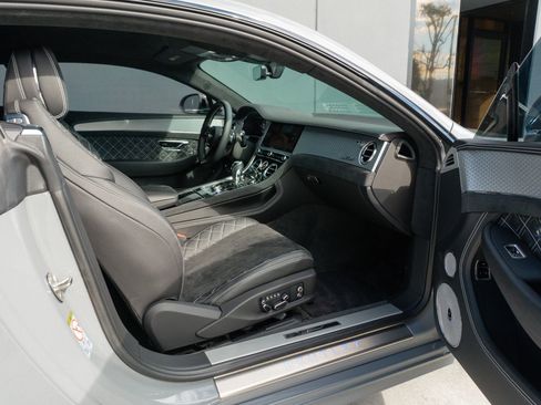 Used 2022 Bentley Continental GT Speed image 54