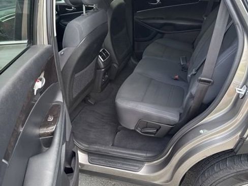 Used 2016 Kia Sorento AWD w/ LX Convenience Package image 20