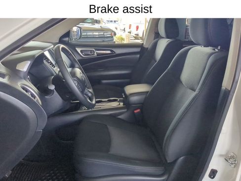 Used 2020 Nissan Pathfinder SV image 22