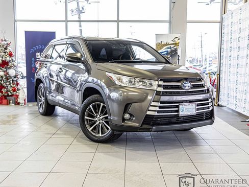 Used 2019 Toyota Highlander XLE AWD/4WD image 6