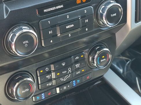 Used 2021 Ford F350 Lariat w/ Tremor Off-Road Package AWD/4WD image 23