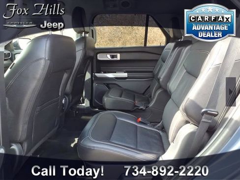 Used 2021 Ford Explorer Limited w/ Equipment Group 301A RWD image 12