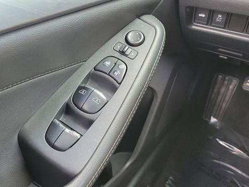 Used 2017 Nissan Maxima 3.5 SV image 24