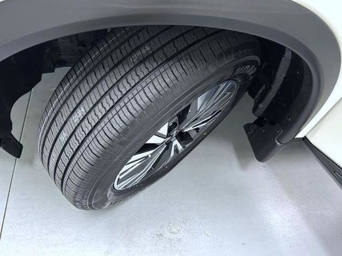 Certified 2023 Nissan Rogue SV FWD image 23