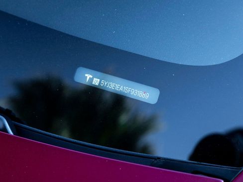 Used 2025 Tesla Model 3 image 33