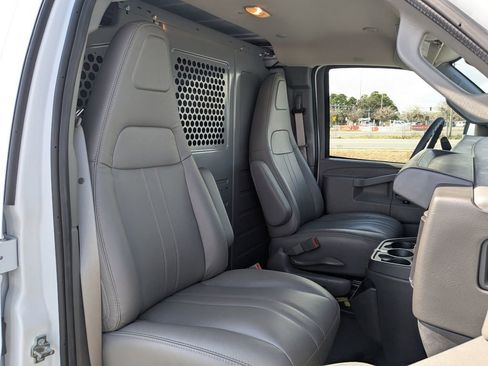 New 2025 Chevrolet Express 2500 w/ Driver Convenience Package image 17