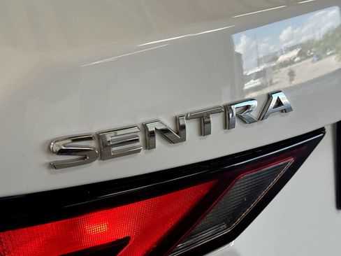 Used 2022 Nissan Sentra SV FWD image 19