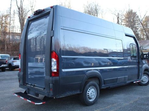 Used 2024 RAM ProMaster 3500 FWD image 5