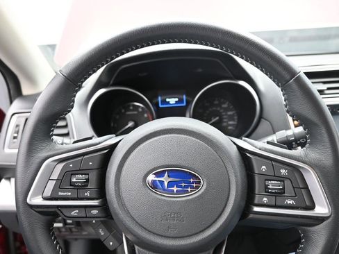 Used 2018 Subaru Outback 2.5i Premium image 11