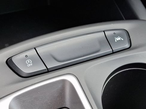 Used 2024 Chevrolet Trax LS w/ LS Convenience Package FWD image 22