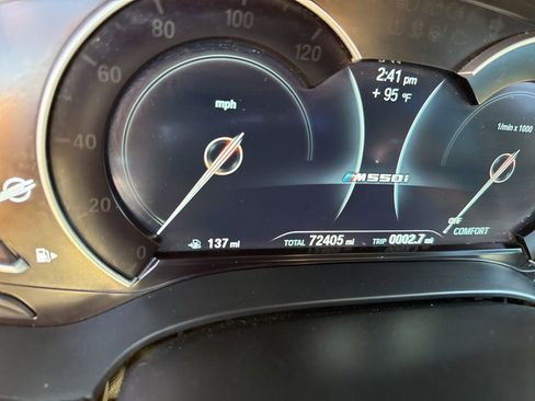 Used 2018 BMW M550i xDrive AWD/4WD image 11