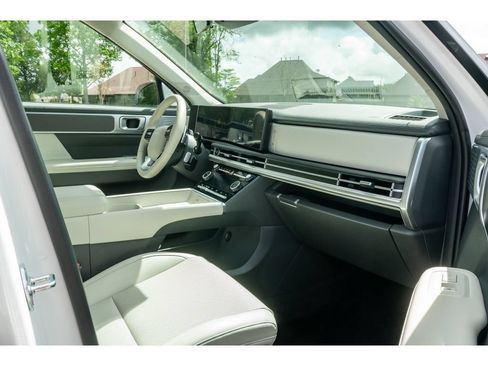 Used 2026 Hyundai Santa Fe SEL FWD image 19
