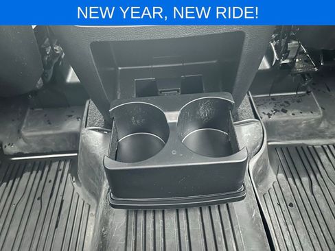 Used 2023 Ford Explorer XLT w/ Equipment Group 202A image 25