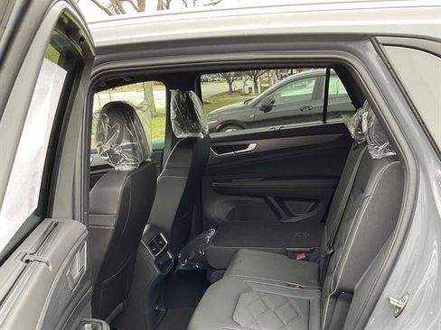 New 2026 Volkswagen Atlas Cross Sport SE image 6