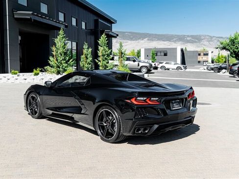 Used 2023 Chevrolet Corvette Stingray Preferred Conv w/ Battery Protection Package RWD image 8