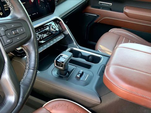 Certified 2024 GMC Sierra 1500 Denali Ultimate AWD/4WD image 16