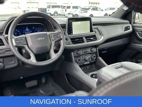 Used 2024 Chevrolet Suburban RST w/ Luxury Package image 2