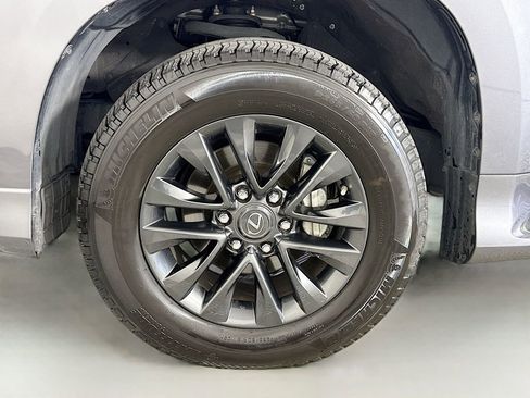 Certified 2023 Lexus GX 460 Premium w/ Premium Package image 31