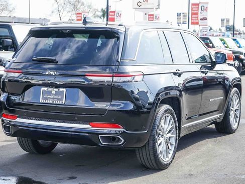 Used 2022 Jeep Grand Cherokee Summit w/ Advanced Protech Group IV image 4