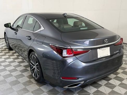 Used 2025 Lexus ES 350 w/ Premium Package image 4