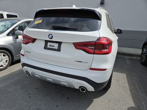 Used 2019 BMW X3 sDrive30i w/ Convenience Package image 9