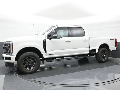 Used 2024 Ford F250 Lariat w/ Lariat Ultimate Package AWD/4WD image 4