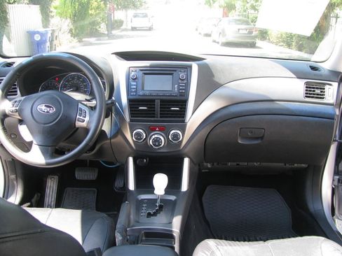 Used 2012 Subaru Forester 2.5X Limited AWD/4WD image 17
