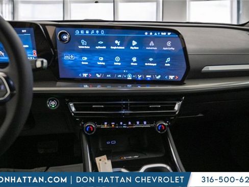 New 2026 Chevrolet Traverse LT image 8