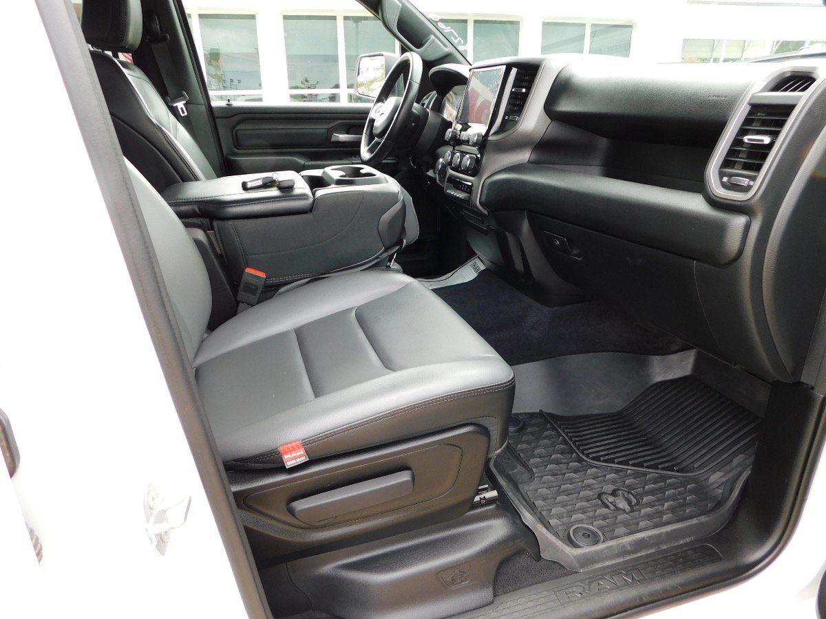 Used 2025 RAM 1500 Tradesman AWD/4WD image 32