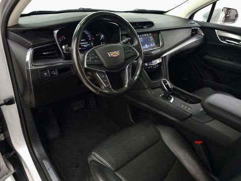 Used 2019 Cadillac XT5 Luxury AWD/4WD image 16