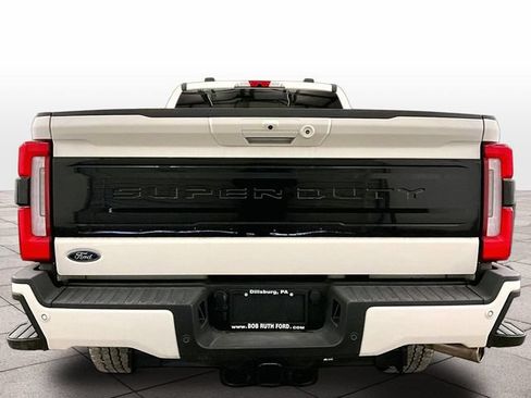 Used 2026 Ford F250 Platinum AWD/4WD image 4