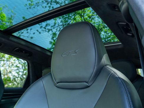 Certified 2023 Porsche Cayenne GTS AWD/4WD image 31