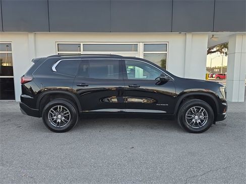 Certified 2025 GMC Acadia Elevation image 7