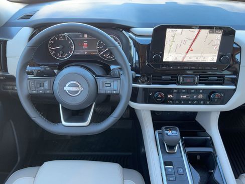 New 2025 Nissan Pathfinder SL w/ Cargo Package image 27