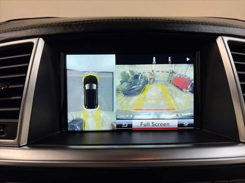 Used 2015 Mercedes-Benz GL 63 AMG 4MATIC image 26