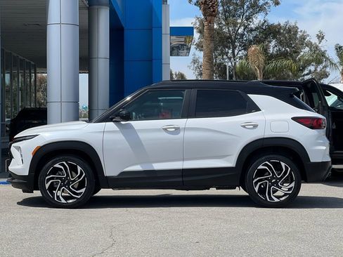 Used 2024 Chevrolet TrailBlazer RS w/ Convenience Package image 2