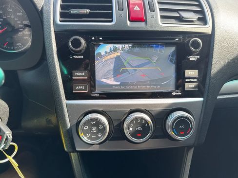 Used 2017 Subaru Crosstrek 2.0i Premium AWD/4WD image 29