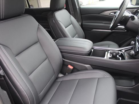 New 2026 Chevrolet Traverse LT w/ Midnight/Sport Edition image 15